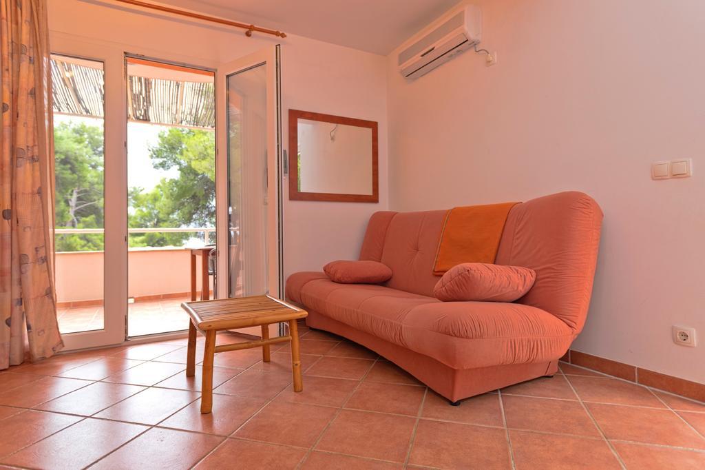 Apartments Nautic Zavala Exterior foto