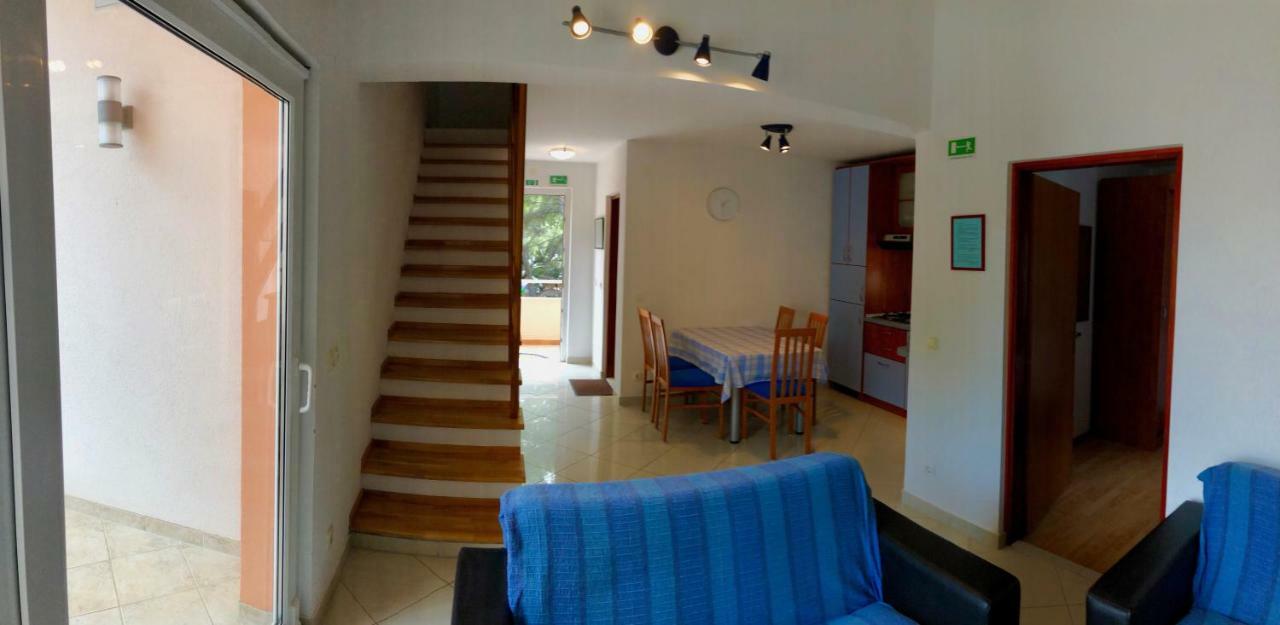 Apartments Nautic Zavala Exterior foto